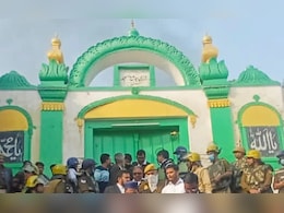 संभल शाही जामा मस्जिद कमेटी की हाईकोर्ट में याचिका, मस्जिद की रंगाई-पुताई की मांगी इजाजत संभल शाही जामा मस्जिद कमेटी की हाईकोर्ट में याचिका, मस्जिद की रंगाई-पुताई की मांगी इजाजत