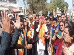 दिल्ली में बीजेपी की जीत पर अजमेर में जश्न, राज्य मंत्री भागीरथ चौधरी कार्यकर्ताओं के साथ जमकर थिरके; मिठाई बांटी दिल्ली में बीजेपी की जीत पर अजमेर में जश्न, राज्य मंत्री भागीरथ चौधरी कार्यकर्ताओं के साथ जमकर थिरके; मिठाई बांटी