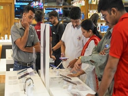 निलेश शाह से समझिए इनकम टैक्स से बचे पैसे को कहां खर्च करेगा मीडिल क्लास, क्या है बजट की त्रिवेणी निलेश शाह से समझिए इनकम टैक्स से बचे पैसे को कहां खर्च करेगा मीडिल क्लास, क्या है बजट की त्रिवेणी