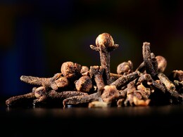 एस्ट्रो एक्सपर्ट ने बताया सोने से पहले नाभि पर रखें हाथ और बोले ये मंत्र, लंबे समय से चली आ रही परेशानी का मिलेगा हल एस्ट्रो एक्सपर्ट ने बताया सोने से पहले नाभि पर रखें हाथ और बोले ये मंत्र, लंबे समय से चली आ रही परेशानी का मिलेगा हल