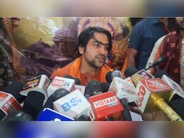 Bageshwar Baba: 'भविष्यवक्ता' बागेश्वर बाबा मुश्किल में फंसे तो मारी पलटी, बोले- 'मोक्ष वाले बयान' को गलत पेश किया गया