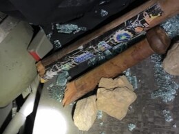 Udaipur: झगड़ा सुलझाने गए पुलिसकर्मियों के खिलाफ सरंपच ने रची साजिश, छतों पर चढ़कर ग्रामीणों ने की पत्थरबाजी Udaipur: झगड़ा सुलझाने गए पुलिसकर्मियों के खिलाफ सरंपच ने रची साजिश, छतों पर चढ़कर ग्रामीणों ने की पत्थरबाजी