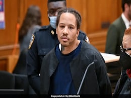 US Murder Suspect, Locked Up At Rickers Island, Kills 2 Officers In Attack US Murder Suspect, Locked Up At Rickers Island, Kills 2 Officers In Attack
