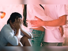 Crime News: क्राइम ब्रांचचा अधिकारी असल्याचा बनाव, 12 तरुणींवर अत्याचार, 'असा' अडकला लखोबा Crime News: क्राइम ब्रांचचा अधिकारी असल्याचा बनाव, 12 तरुणींवर अत्याचार, 'असा' अडकला लखोबा