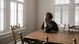 Narcissists Can't Handle Being Left Out, Study Finds