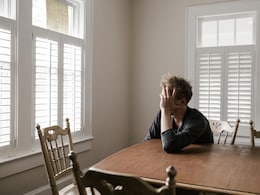 Narcissists Can't Handle Being Left Out, Study Finds