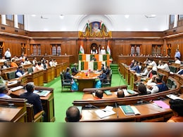 LG का अभिभाषण, CAG रिपोर्ट, तस्वीरों पर बवाल... जानिए दिल्ली विधानसभा में हंगामा और निलंबन का दिनभर का हाल LG का अभिभाषण, CAG रिपोर्ट, तस्वीरों पर बवाल... जानिए दिल्ली विधानसभा में हंगामा और निलंबन का दिनभर का हाल