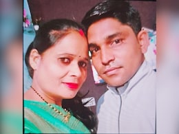 Road Accident: सड़क हादसे में पति-पत्नी की मौत, करिश्माई तौर पर बच गए कार में बैठे दोनों बच्चे