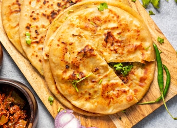 Cooking Parantha In Ghee? Stop Making This Mistake That Harms Your Health Cooking Parantha In Ghee? Stop Making This Mistake That Harms Your Health