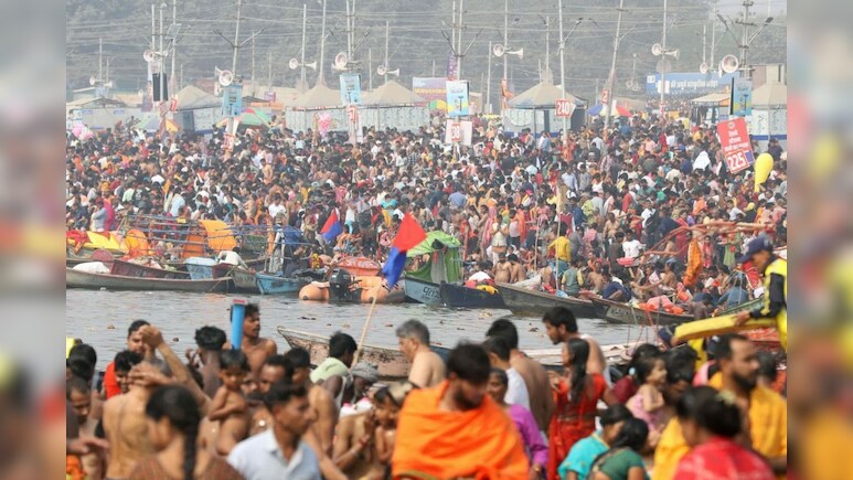 Prayagraj Mahakumbh 2025: STF चीफ अम‍िताभ यश व‍िशेष व‍िमान से महाकुंभ पहुंचे, माघ पूर्णिमा का स्‍नान कल 