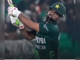 PAK vs NZ: फखर जमां ने वनडे में रचा इतिहास, क्रिस गेल का महारिकॉर्ड तोड़ विश्व क्रिकेट में मचाई खलबली PAK vs NZ: फखर जमां ने वनडे में रचा इतिहास, क्रिस गेल का महारिकॉर्ड तोड़ विश्व क्रिकेट में मचाई खलबली