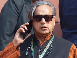 Congress In Kerala Criticises Shashi Tharoor For Praising Left Government Congress In Kerala Criticises Shashi Tharoor For Praising Left Government