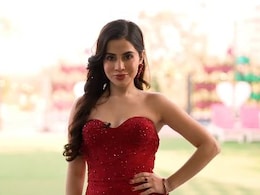 Is Uorfi Javed Engaged? The Truth Behind <i>Roka Ya Dhoka</i> Is Uorfi Javed Engaged? The Truth Behind <i>Roka Ya Dhoka</i>