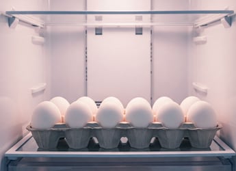 How Long Do Eggs Last In The Fridge? Eat Them While They Are Still Good How Long Do Eggs Last In The Fridge? Eat Them While They Are Still Good