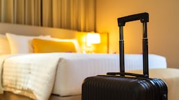 "Used Amenities, Rude Staff," Doctor Shares Poor Experience At 5 Star Hotel