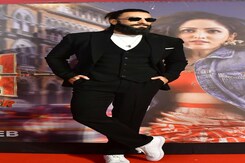Ranveer Singh Looks Unrecognizable In Long Hair And Beard Ranveer Singh Looks Unrecognizable In Long Hair And Beard