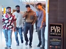 प्रमोशन पर जा रहे थे एक्टर, चेहरे तक ले आया फैन फोन, गुस्से में किया कुछ ऐसा कि भड़के इंटरनेट यूजर्स प्रमोशन पर जा रहे थे एक्टर, चेहरे तक ले आया फैन फोन, गुस्से में किया कुछ ऐसा कि भड़के इंटरनेट यूजर्स