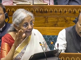 वित्त मंत्री निर्मला सीतारमण ने नया इनकम टैक्स बिल किया पेश, जानें क्या-क्या हुआ बदलाव वित्त मंत्री निर्मला सीतारमण ने नया इनकम टैक्स बिल किया पेश, जानें क्या-क्या हुआ बदलाव