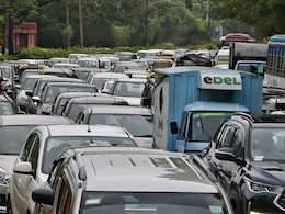 Pune Traffic : AI द्वारे सुटणार पुण्याच्या वाहतुकीची समस्या, सरकारचा प्लॅन काय? Pune Traffic : AI द्वारे सुटणार पुण्याच्या वाहतुकीची समस्या, सरकारचा प्लॅन काय?