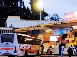 Pune Shivshahi Crime : पुणे हादरलं! स्वारगेट बस स्टँडवरील शिवशाहीत तरुणीवर अत्याचार Pune Shivshahi Crime : पुणे हादरलं! स्वारगेट बस स्टँडवरील शिवशाहीत तरुणीवर अत्याचार