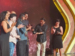 NDTV Marathi ENT Awards 2025:  एनडीटीव्ही पुरस्कार सोहळा: 'लंपन' सर्वोत्कृष्ट वेब सरीज; अशोक सराफांचा विशेष पुरस्काराने सन्मान NDTV Marathi ENT Awards 2025:  एनडीटीव्ही पुरस्कार सोहळा: 'लंपन' सर्वोत्कृष्ट वेब सरीज; अशोक सराफांचा विशेष पुरस्काराने सन्मान