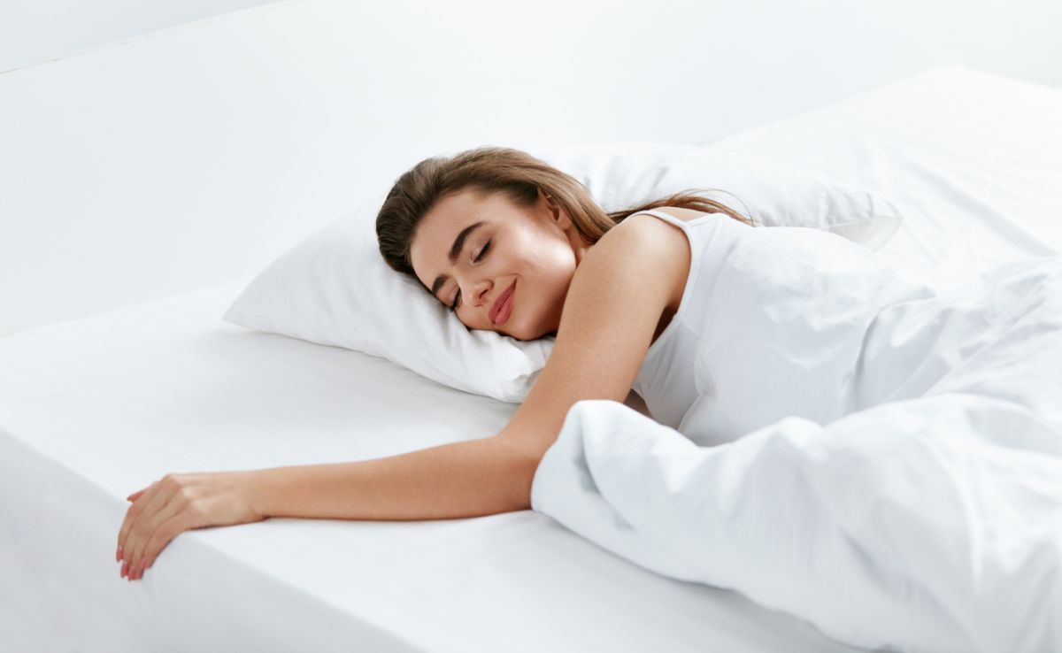 Trouble Getting Out Of Bed In Winter? Hacks To Help You Jump Out