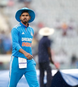 On Shreyas Iyers Asia Cup Snub, Ex-Pak Stars Honest Take: Pakistan <i>Mein Hota To...</i>