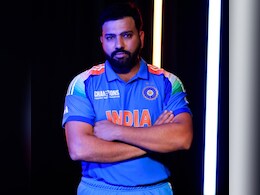 भारतीय टीम की नई जर्सी पर लिखा है 'पाकिस्तान', सोशल मीडिया पर तस्वीरें मचा रही हैं धमाल