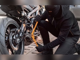 Pune Thief : दुचाकी चोरून पुन्हा मालकाकडे, सोबत क्षमायाचनेची चिठ्ठीही; अजब चोर पाहून पोलिसही चाट! 