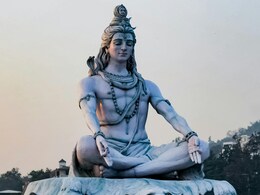मान्यता है प्रदोष व्रत में इस स्तोत्र का पाठ करने से मिलता है भगवान शिव और माता पार्वती का आशीर्वाद मान्यता है प्रदोष व्रत में इस स्तोत्र का पाठ करने से मिलता है भगवान शिव और माता पार्वती का आशीर्वाद