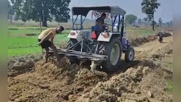 गुहार लगाते-लगाते थक गए थे गांव वाले... अब खुद बना रहे हैं तीन किलोमीटर लंबी सड़क