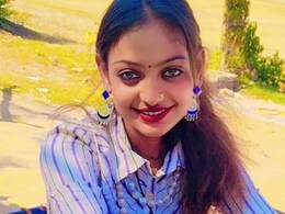 मोनालिसा बनीं मंदाकिनी, राम तेरी गंगा मैली के इस गाने पर किया परफॉर्म, फैन्स बोले - सेकेंड पार्ट की तैयारी है ? मोनालिसा बनीं मंदाकिनी, राम तेरी गंगा मैली के इस गाने पर किया परफॉर्म, फैन्स बोले - सेकेंड पार्ट की तैयारी है ?