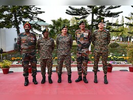 सेना के DGMO ने मणिपुर के सुरक्षा हालात का लिया जायजा, रक्षा बुनियादी ढांचे को मजबूत बनाने पर हुई चर्चा सेना के DGMO ने मणिपुर के सुरक्षा हालात का लिया जायजा, रक्षा बुनियादी ढांचे को मजबूत बनाने पर हुई चर्चा