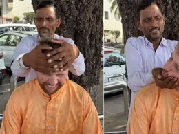 विदेशी ने मुंबई में कराया Street Massage, चंपी करने वाले ने कर डाला ऐसा हाल, लोग बोले- पिटने के पैसे भी दिए हैं विदेशी ने मुंबई में कराया Street Massage, चंपी करने वाले ने कर डाला ऐसा हाल, लोग बोले- पिटने के पैसे भी दिए हैं