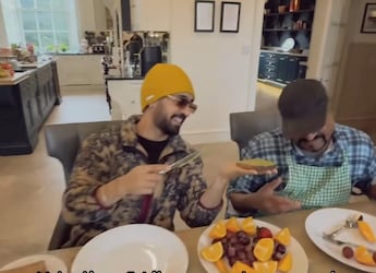 'Guys Who Can Cook': Diljit Dosanjh Shows Off His Cooking Skills During Valentine's Week 'Guys Who Can Cook': Diljit Dosanjh Shows Off His Cooking Skills During Valentine's Week