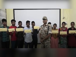 Anti Naxal Operation: नक्सलियों की सबसे खतरनाक बटालियन PLGA के दो इनामी समेत नौ ने डाले हथियार, सुरक्षाबलों को मिली बड़ी सफलता Anti Naxal Operation: नक्सलियों की सबसे खतरनाक बटालियन PLGA के दो इनामी समेत नौ ने डाले हथियार, सुरक्षाबलों को मिली बड़ी सफलता