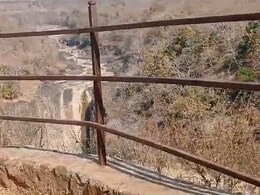 धार में वाटरफॉल में हुआ बड़ा हादसा, छात्रा की 500 फीट गहरी खाई में गिरने से हो गई मौत