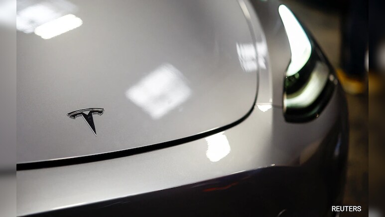 Tesla Under Fire As US Launches Probe Into 2.8 Million Cars For Breaking Traffic Rules