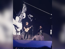 Jr NTR Is Over The Moon As Ed Sheeran Sings <i>Chuttamalle</i> With Shilpa Rao At Bengaluru Concert Jr NTR Is Over The Moon As Ed Sheeran Sings <i>Chuttamalle</i> With Shilpa Rao At Bengaluru Concert