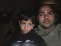 Gwalior Kidnapping Case: मुरैना में मिला शिवाय गुप्ता, किडनैप मामले में सीएम मोहन यादव ने दिए सख्त कार्रवाई के निर्देश Gwalior Kidnapping Case: मुरैना में मिला शिवाय गुप्ता, किडनैप मामले में सीएम मोहन यादव ने दिए सख्त कार्रवाई के निर्देश