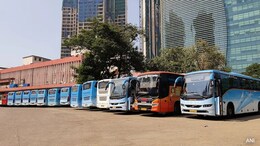 Maharashtra Karnataka dispute : महाराष्ट्रातून कर्नाटकला जाणाऱ्या बस सेवा अनिश्चित काळासाठी बंद; काय आहे प्रकरण?