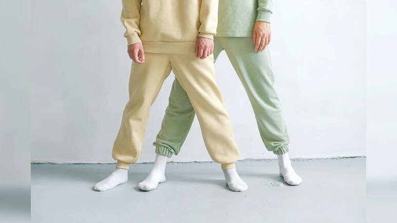 जिम लवर्स और रनर्स के लिए ट्रैकसूट पर चल रही है बेहतरीन डील्स, 500 रुपये से शुरू है डील्स जिम लवर्स और रनर्स के लिए ट्रैकसूट पर चल रही है बेहतरीन डील्स, 500 रुपये से शुरू है डील्स