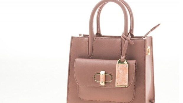 Top Deals On Fastrack Handbags From Myntra