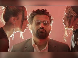 सोहम शाह की फिल्म Crazxy का गाना 'गोली मार भेजे में' रिलीज, राखी सावंत और पूनम पांडे ने लगाया कॉमेडी का तड़का सोहम शाह की फिल्म Crazxy का गाना 'गोली मार भेजे में' रिलीज, राखी सावंत और पूनम पांडे ने लगाया कॉमेडी का तड़का