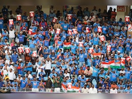 IND vs PAK: पाकिस्तान के खिलाफ भारत की 'विराट' जीत, कोहली ने ठोका वनडे करियर का 51वां शतक IND vs PAK: पाकिस्तान के खिलाफ भारत की 'विराट' जीत, कोहली ने ठोका वनडे करियर का 51वां शतक