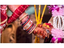 Marriage News : नवरदेवाने नवरीऐवजी मित्राच्या गळात घातला हार; त्यानंतर जे घडलं त्याचा कुणी विचारही केला नसेल