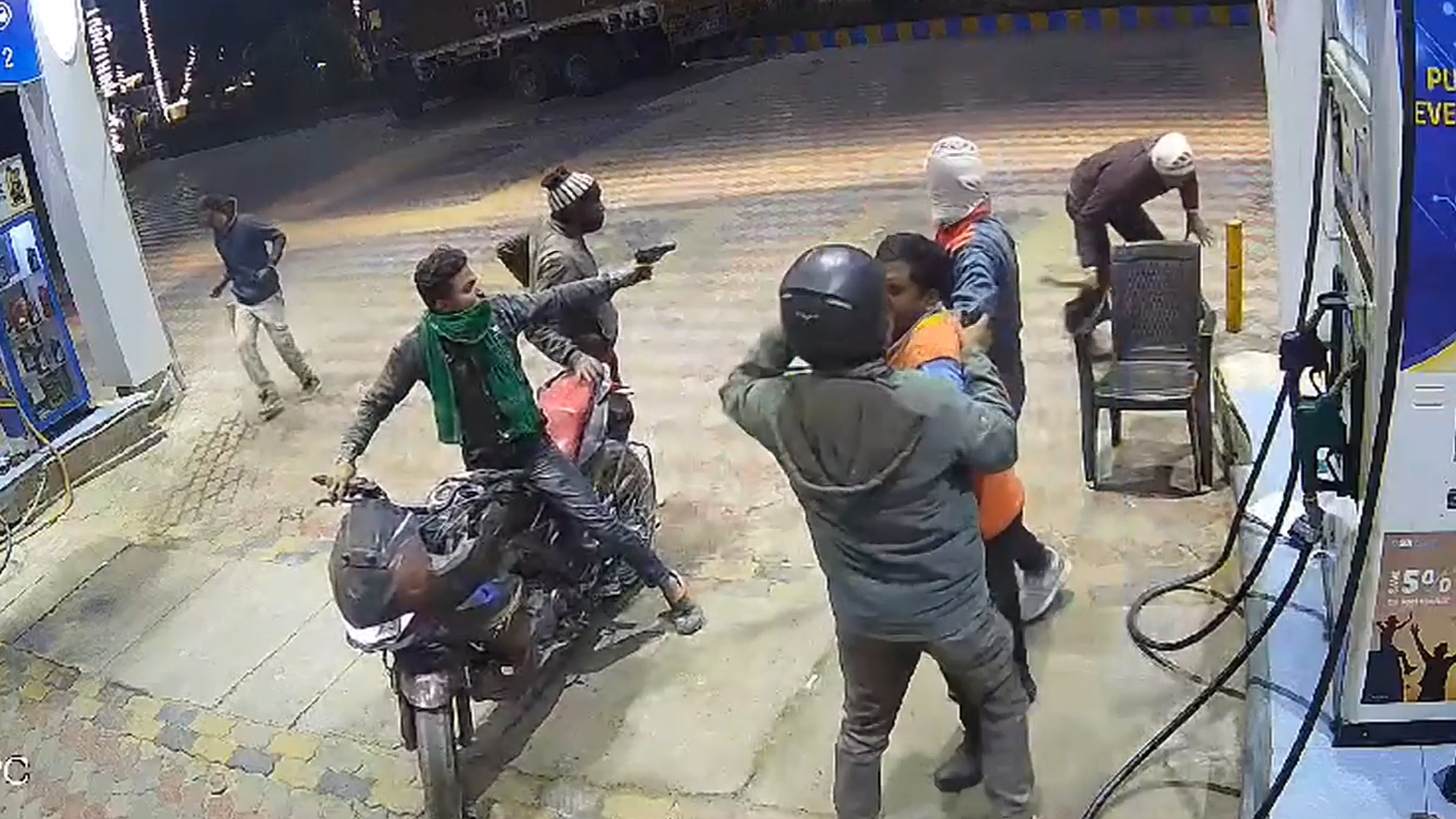 Watch: Bike-Borne Men Loot Petrol Pump At Gunpoint In Bihar, Flee With Rs 21,000
