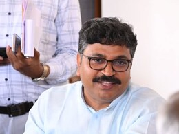 भू-राजस्व विधेयक पर टीकाराम जूली का बड़ा वार, कहा- मिल बांटकर कर रहे प्रदेश का बंटाधार भू-राजस्व विधेयक पर टीकाराम जूली का बड़ा वार, कहा- मिल बांटकर कर रहे प्रदेश का बंटाधार