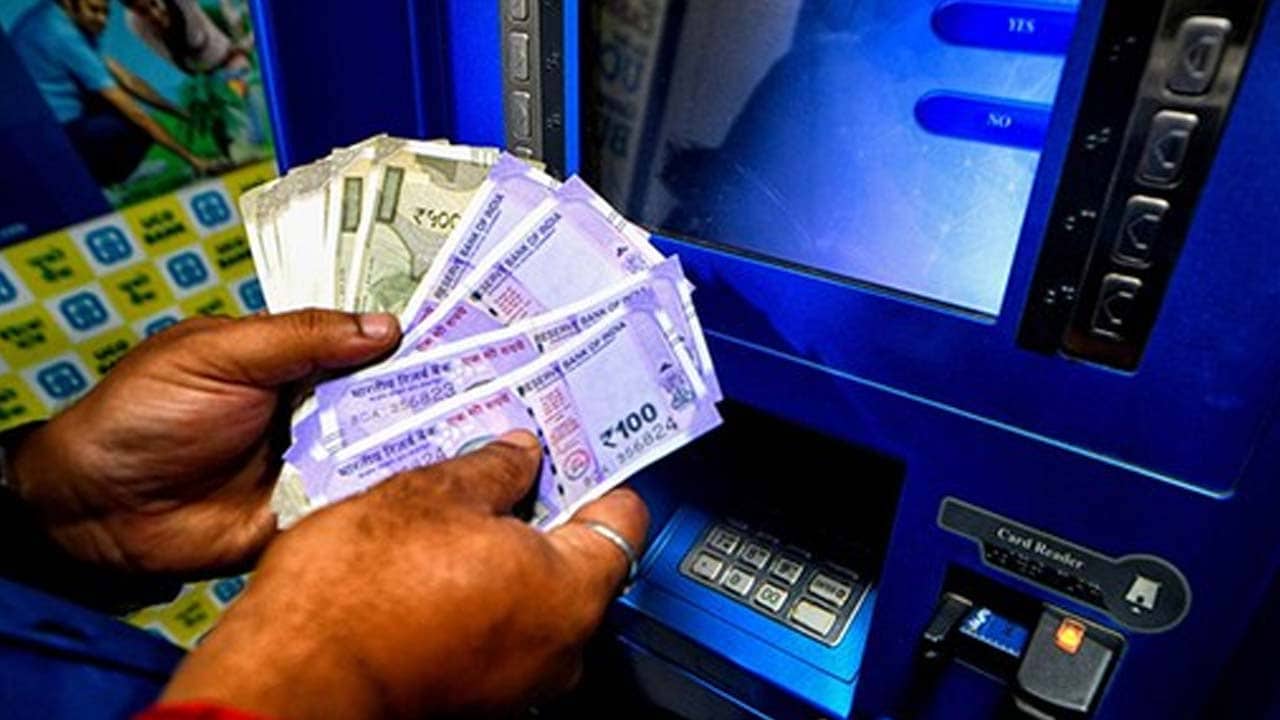 RBI Cuts Interest Rates For First Time In Nearly 5 Years To Boost Economy