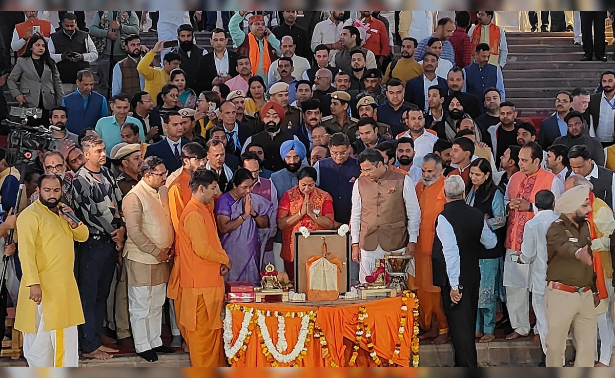 দিল্লি সিএম রেখা গুপ্ত: ইয়ামুনা আর্টির পরে, সিএম রেখা গুপ্ত মন্ত্রিপরিষদের প্রথম বৈঠক অনুষ্ঠিত, সিদ্ধান্ত সম্পর্কে তথ্য কিছু সময়ের মধ্যে দেওয়া হবে দিল্লি সিএম রেখা গুপ্ত: ইয়ামুনা আর্টির পরে, সিএম রেখা গুপ্ত মন্ত্রিপরিষদের প্রথম বৈঠক অনুষ্ঠিত, সিদ্ধান্ত সম্পর্কে তথ্য কিছু সময়ের মধ্যে দেওয়া হবে